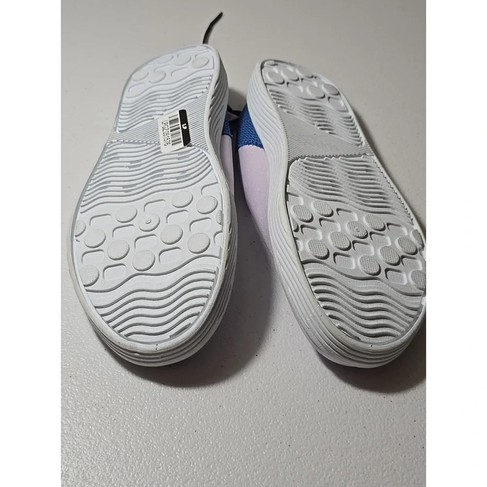 Speedo Surfwalker Rush water shoes Women's Medium (7-8) Purple/Blue